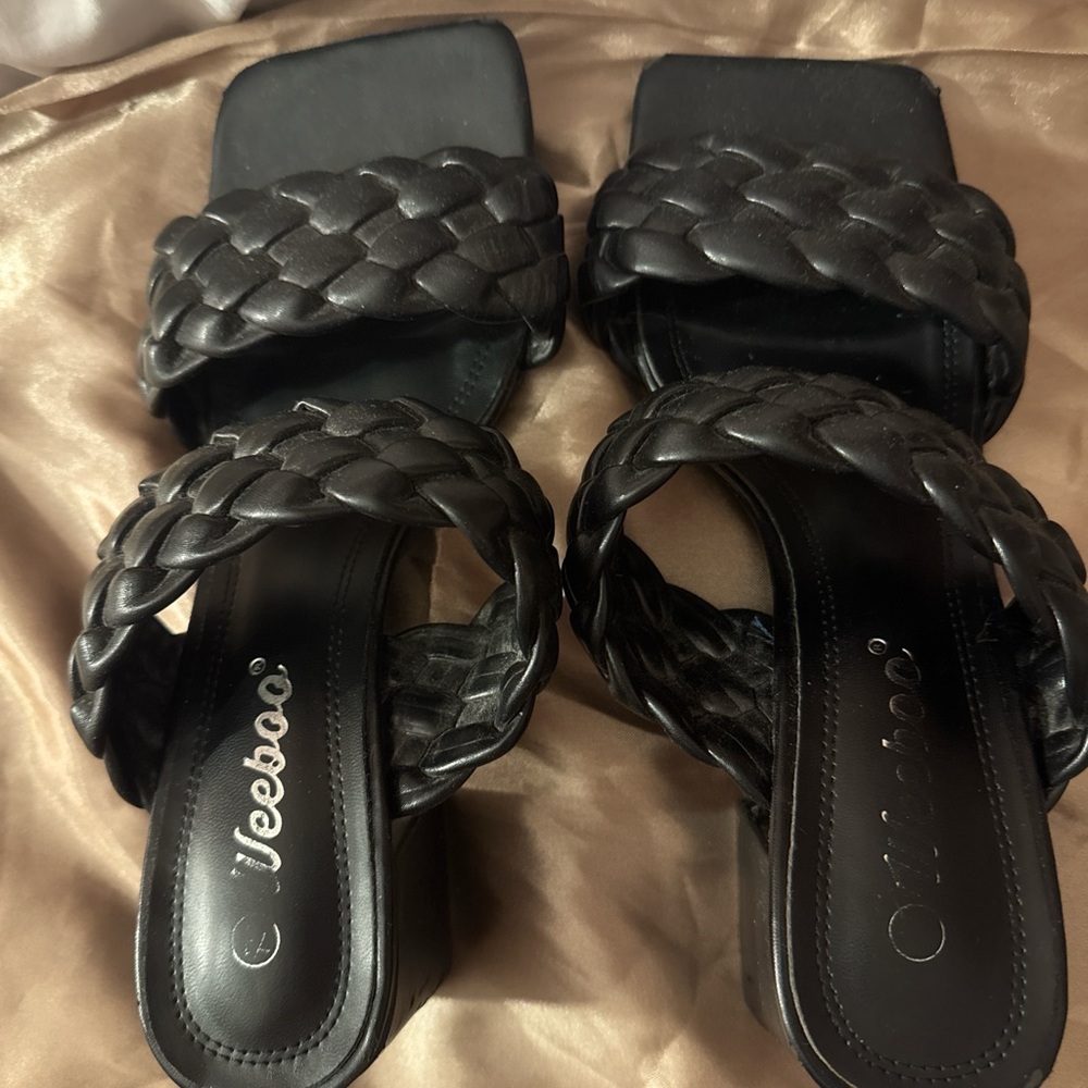 Jeeboo Black Braided Women's Sandals